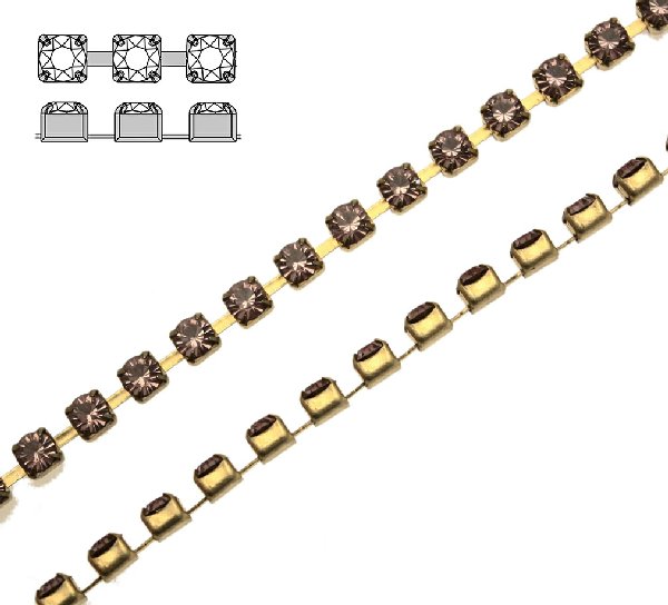 Catena strass, con cristalli Swarovski, base in metallo colore ottone, colore strass LIGHT AMETISTA