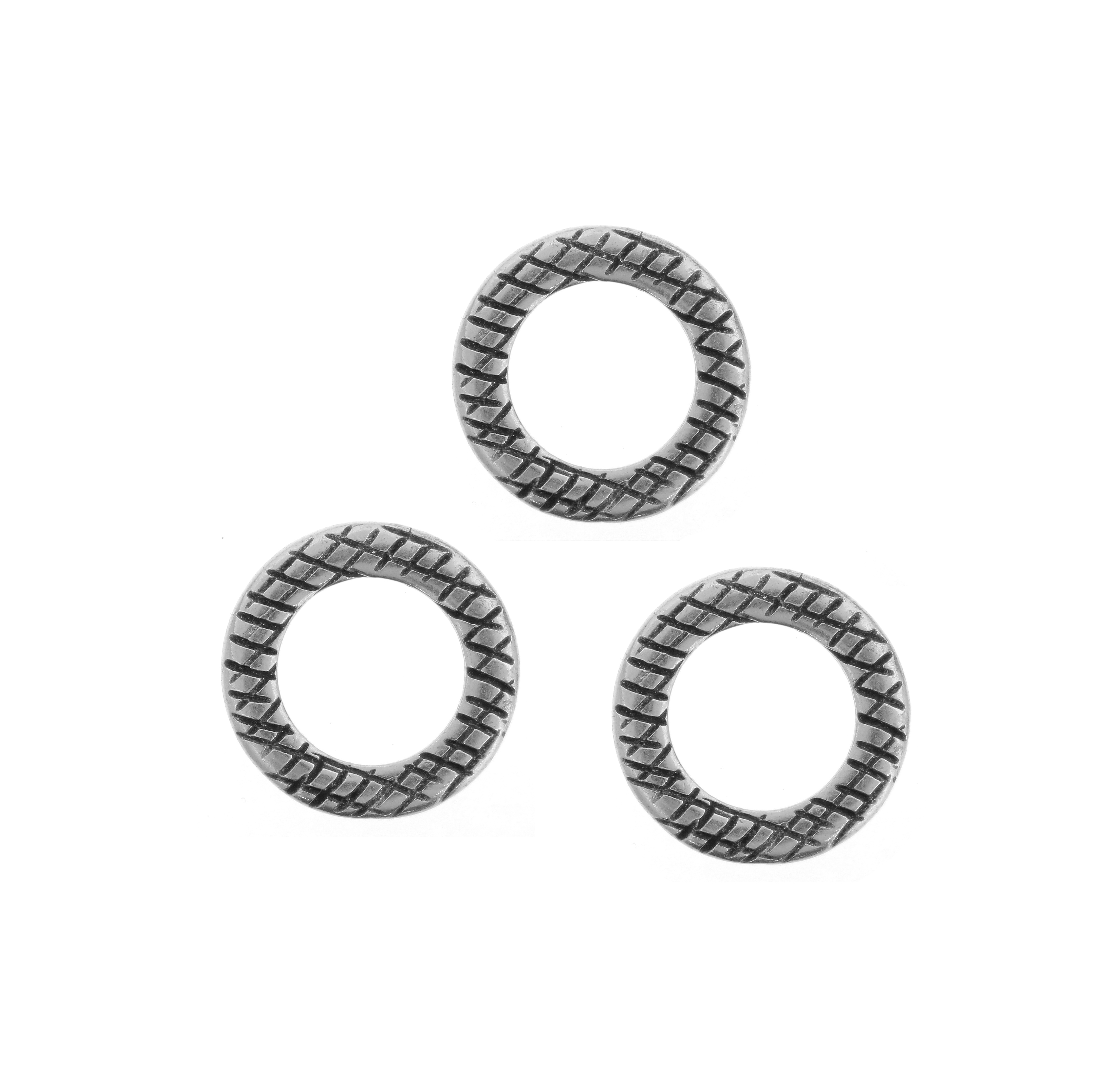 Anello tondo chiuso piatto con disegno nido d'ape 17 mm.
