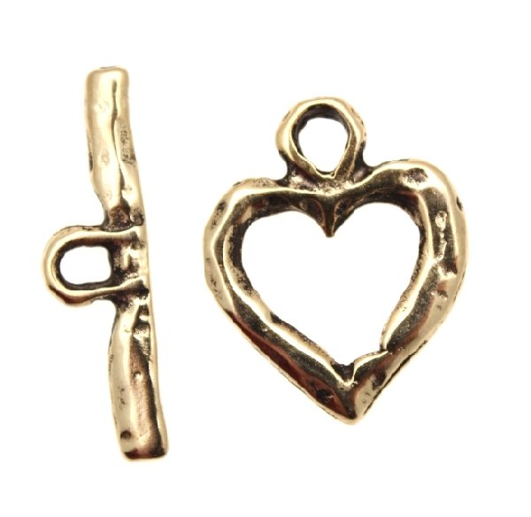 Chiusura a T a forma di cuore martellato 25x22 mm.