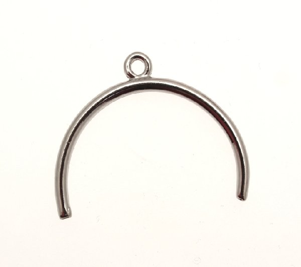Tubo curvo con anellino al centro 35x23 mm.