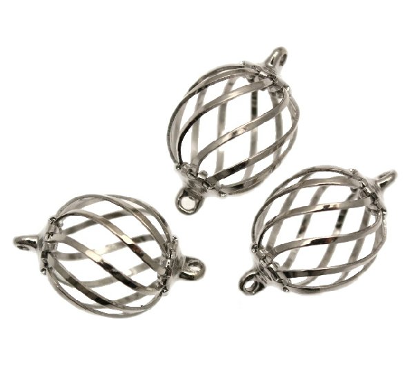 Distanziatore a forma di gabbietta ovale con sbarre ondulate, con due anelli, 14x20 mm.