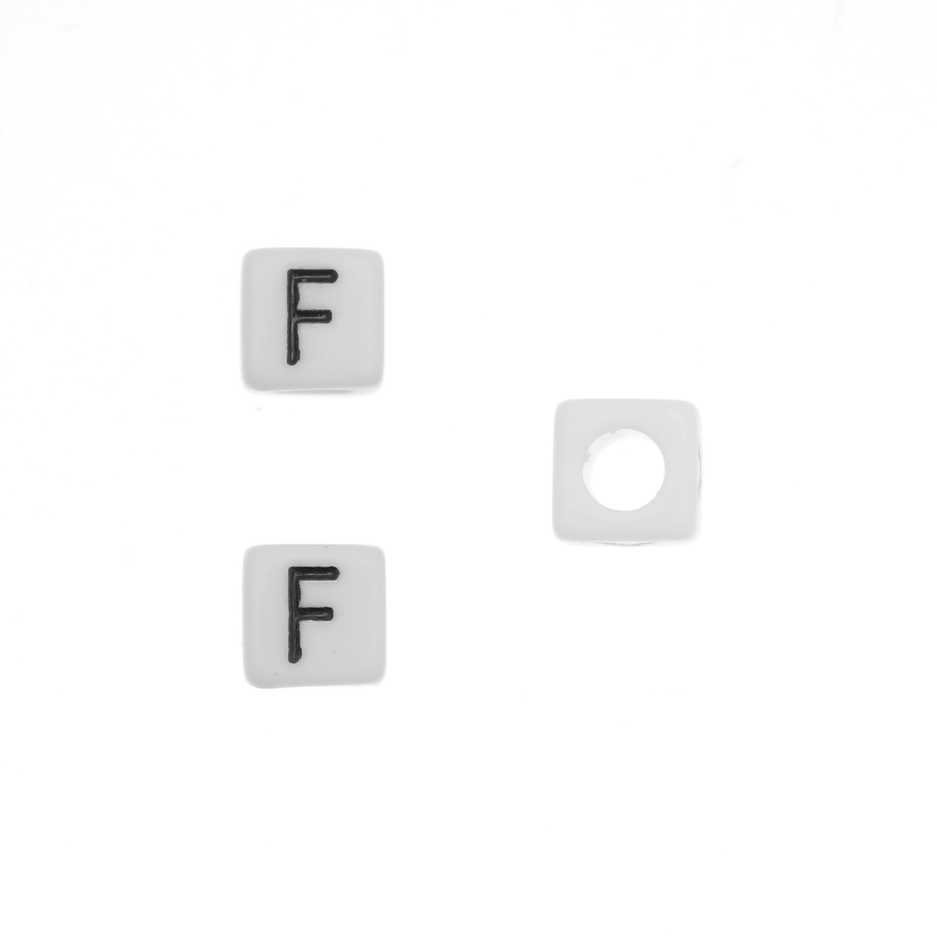 Distanziatore quadrato in resina con disegno lettera "F", 7 mm.