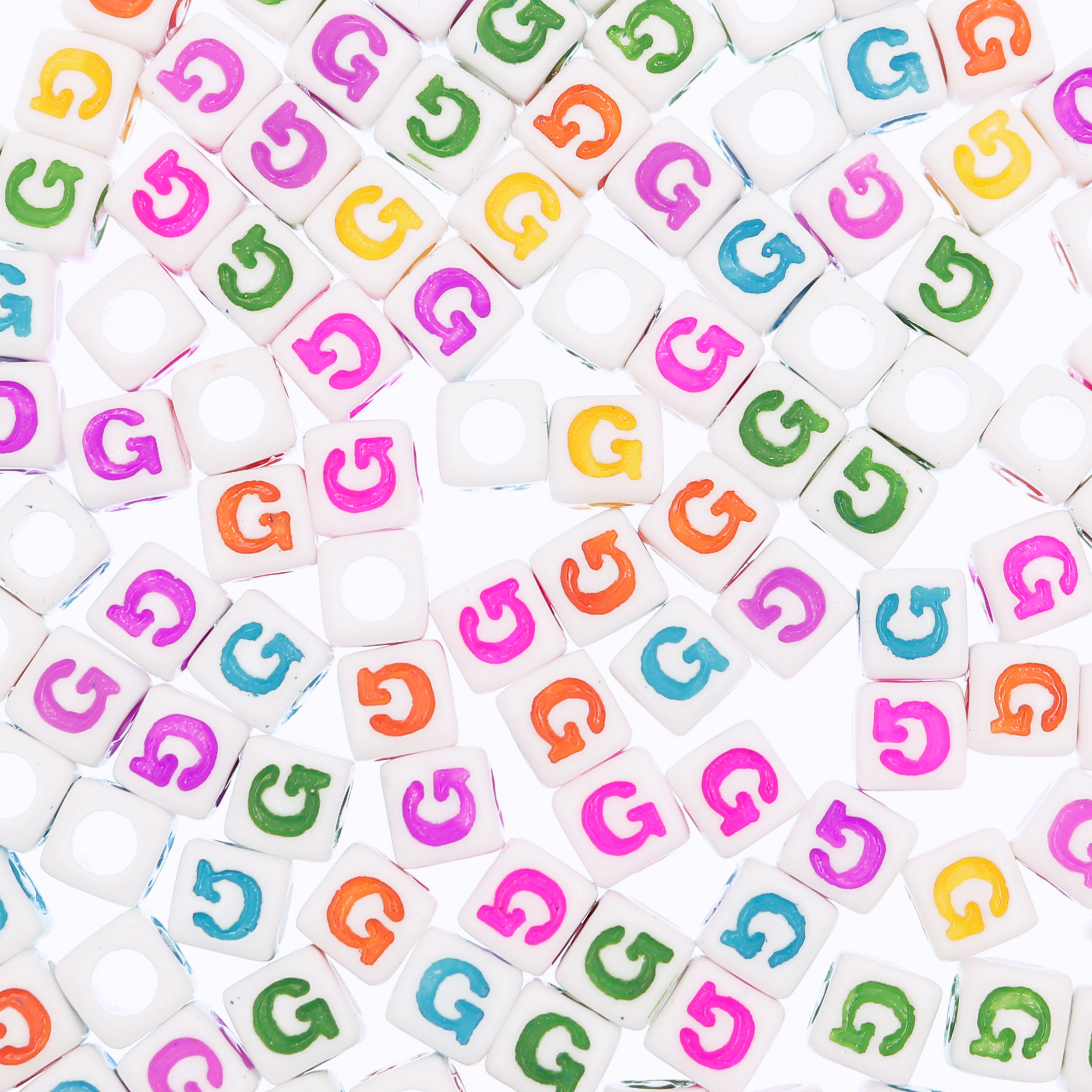 Distanziatore a Cubo con disegno lettera "G", 7mm., in resina bianca e lettera colorata
