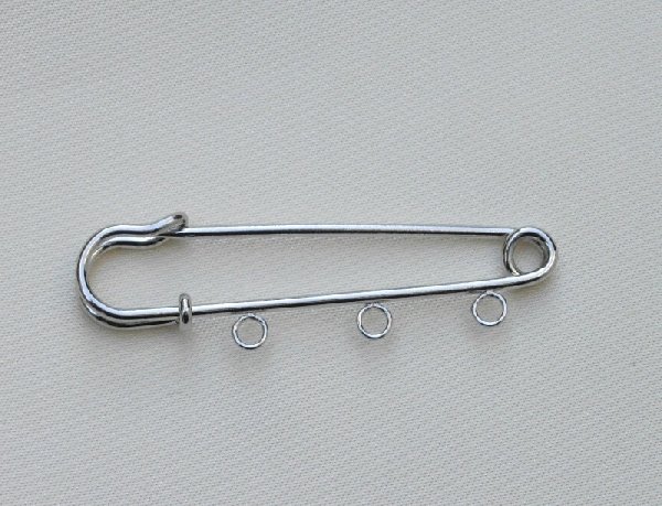 Spilla da balia semplice con 3 anelli 55 mm.
