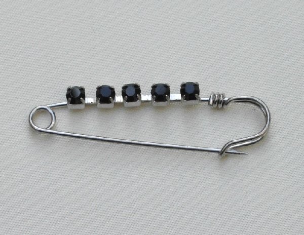 Spilla da balia normale con 5 strass 40 mm. Base Argentato Rodio