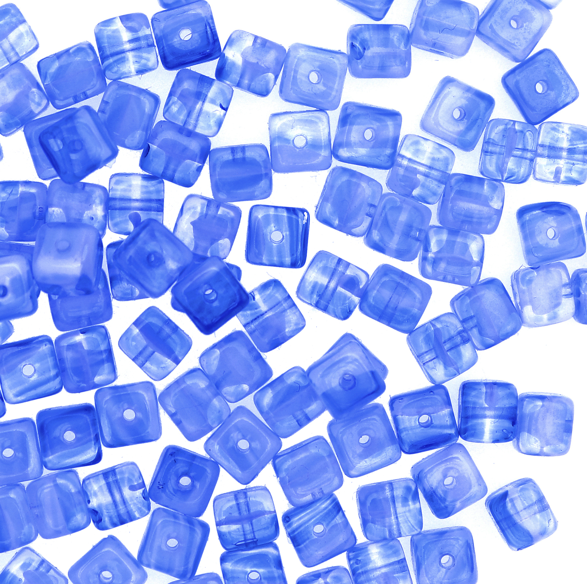 Cubo, 5x5 mm., Acqua striata in bianco