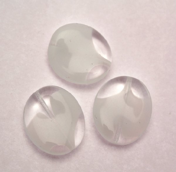 Elica grande, 20x18 mm., Bianco sfumato in Crystal