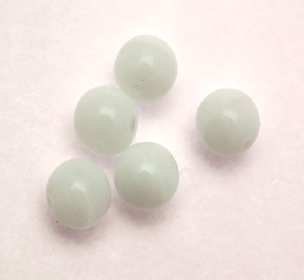 Palla, 10 mm., Bianco latte poco sfumato