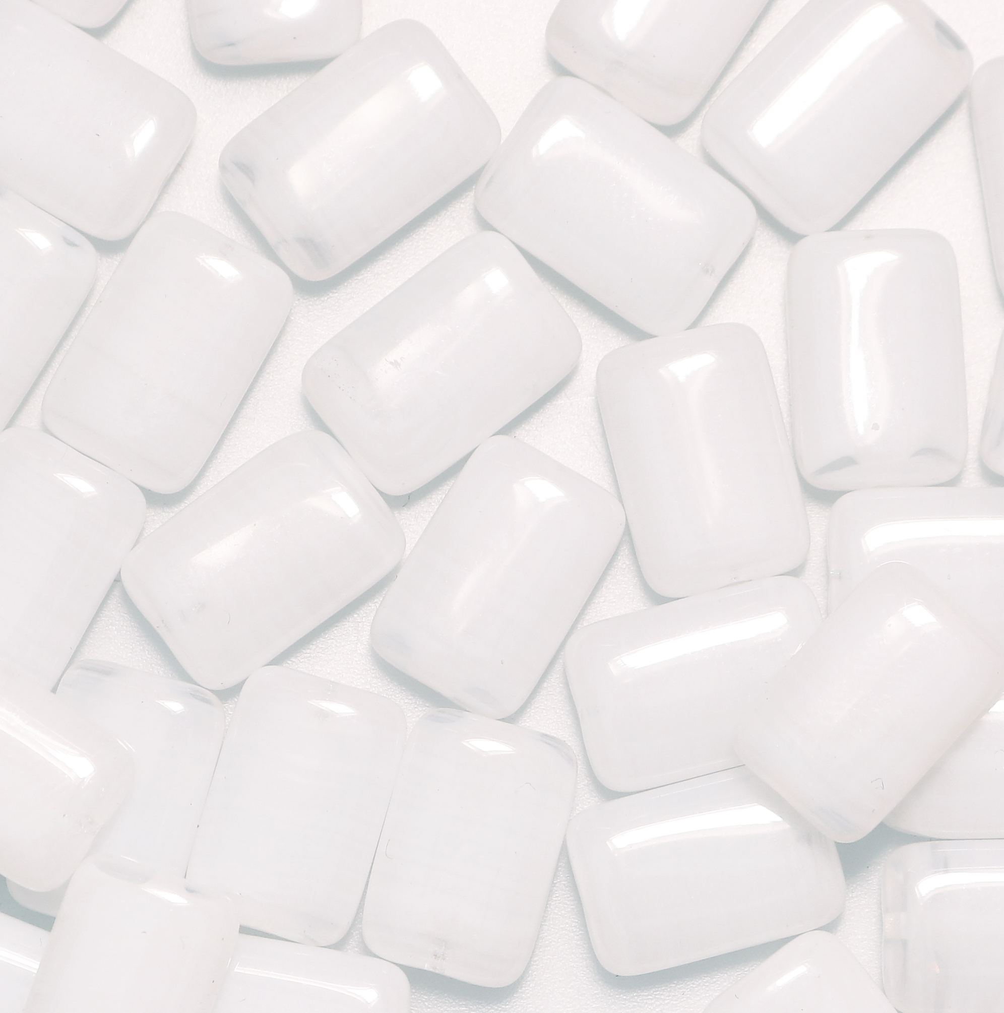 Rettangolo piatto, 15x10 mm., Bianco latte poco sfumato
