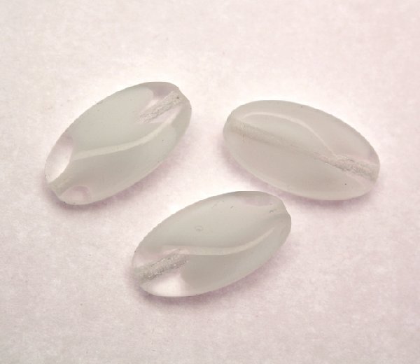 Sema bombata, 16x8 mm., Bianco sfumato in Crystal