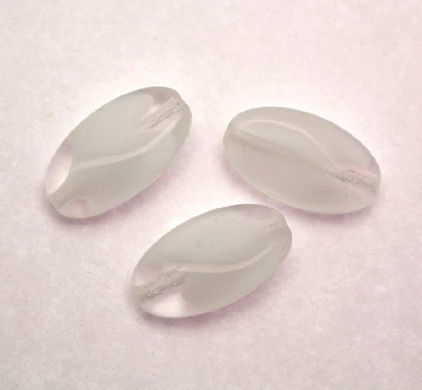 Sema bombata, 22x12 mm., Bianco sfumato in Crystal