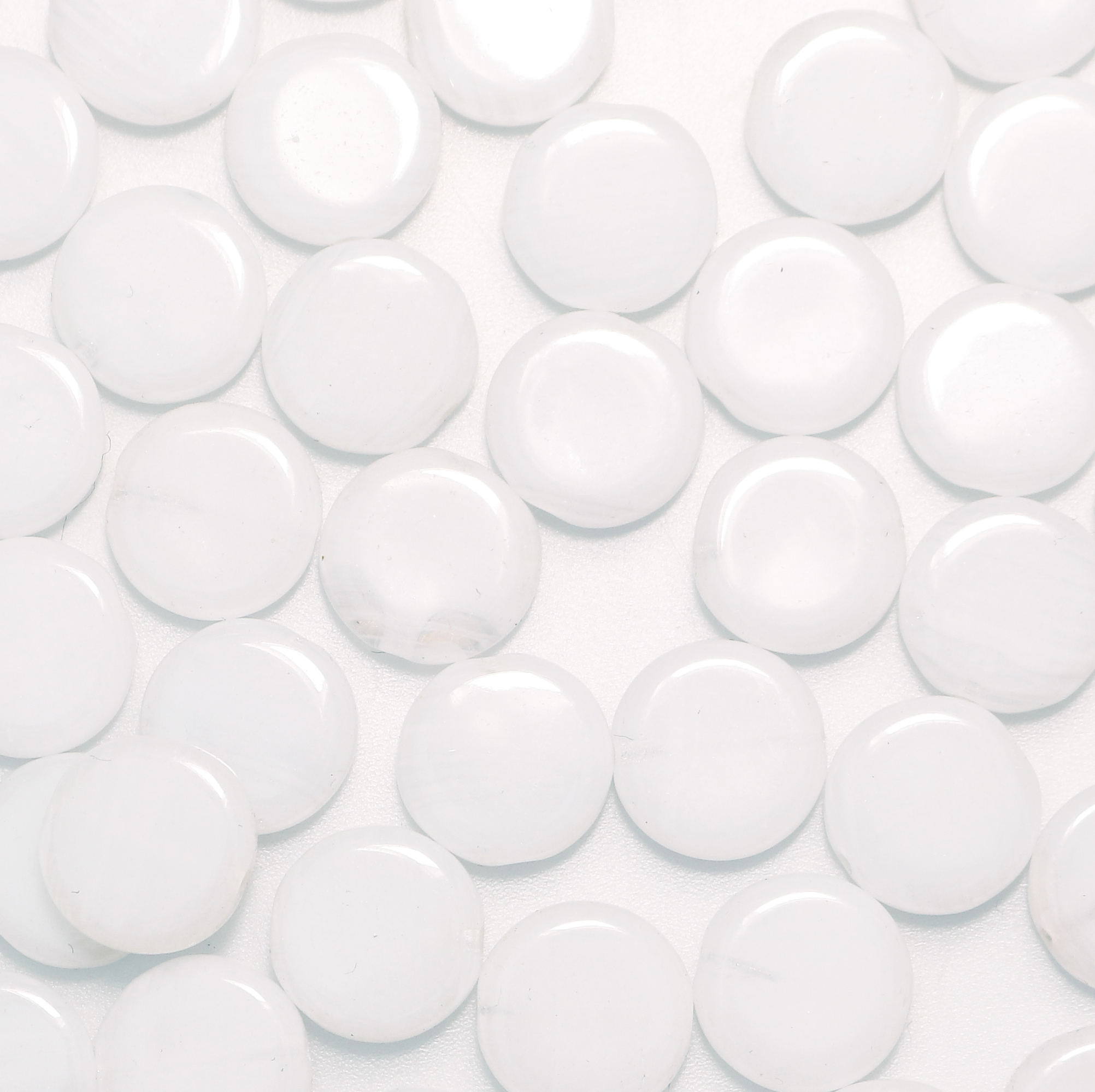 Tondo piatto, 12 mm., Bianco latte poco sfumato
