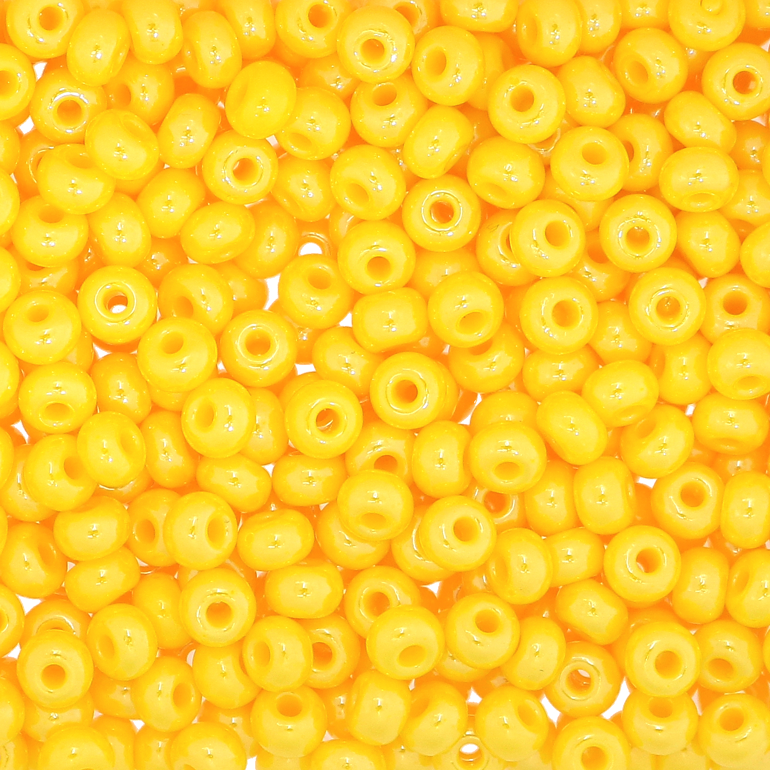 Conteria in vetro, dimensione 4,5x3mm., colore Giallo perlato