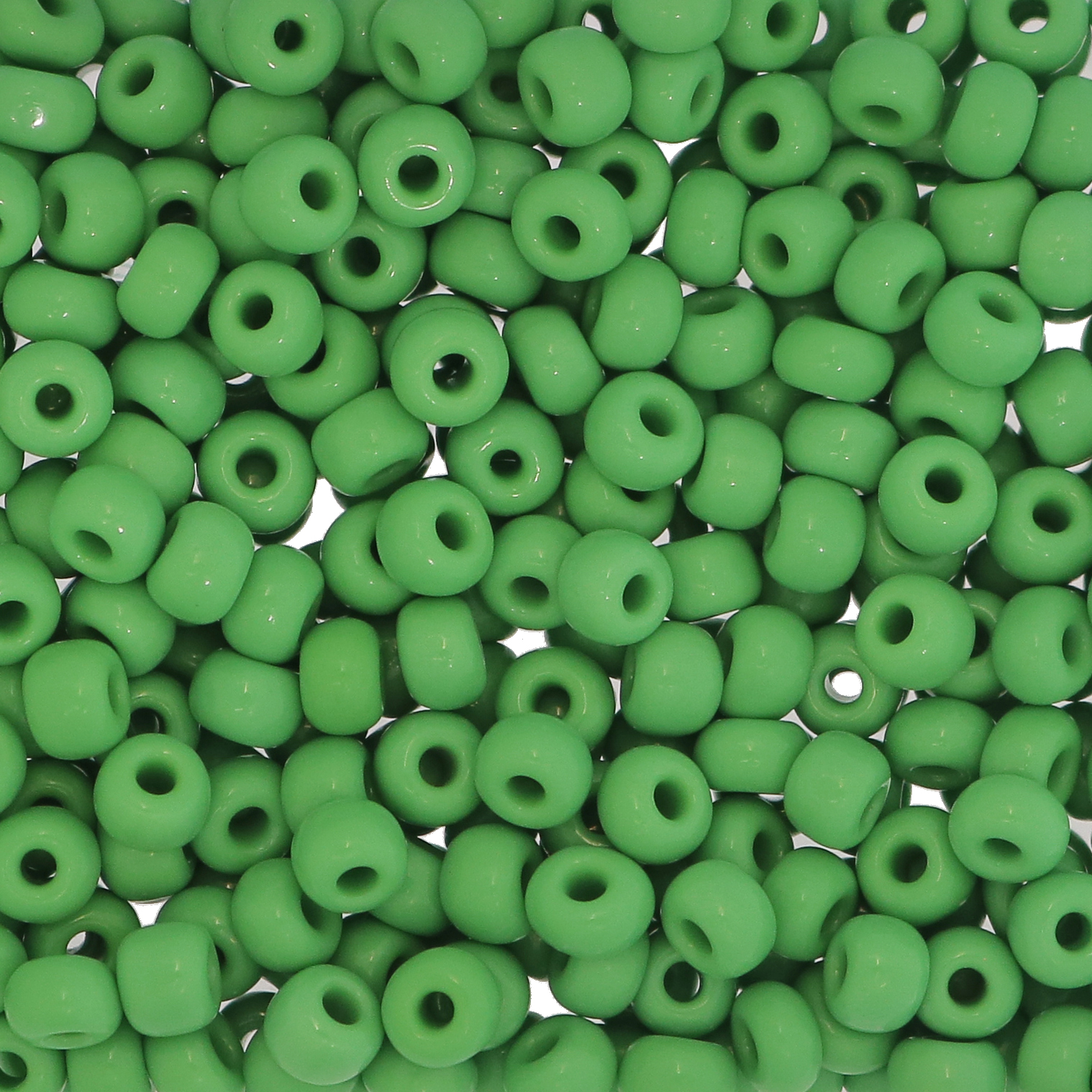 Conteria in vetro, dimensione 4,5x3mm., colore Verde Prato opaco