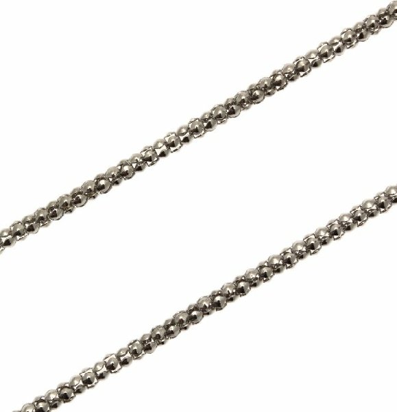 Catena tubolare, lavorata ad elementi bombati tondi, spessore 2,4 mm.