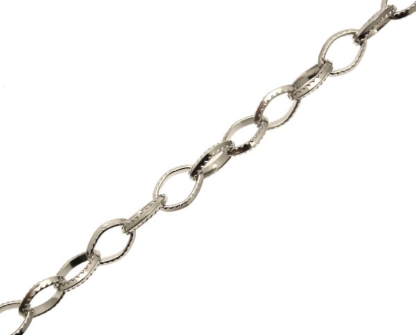 Catena in ottone a rombi zigrinati, dimensione anello 11x8 mm.
