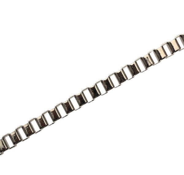 Catena veneziana, sottile, in metallo, dimensione anello 6x6 mm.