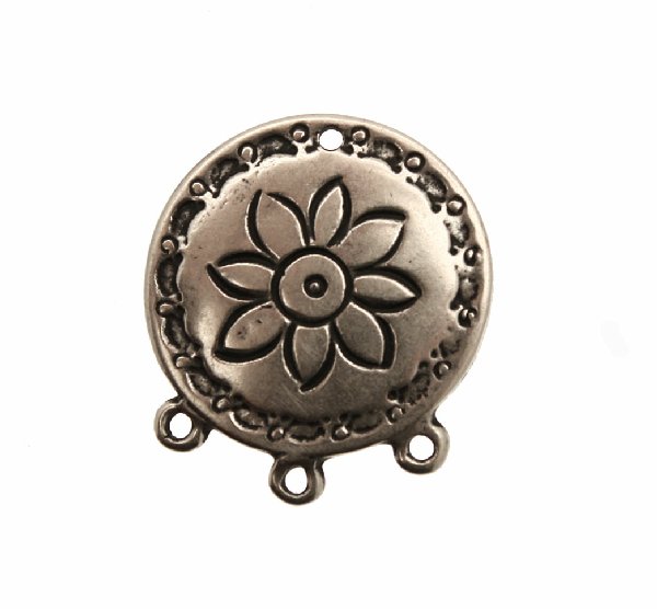 Tondo piatto per orecchino, con disegno fiore centrale, largo 28 mm., lungo 32 mm.