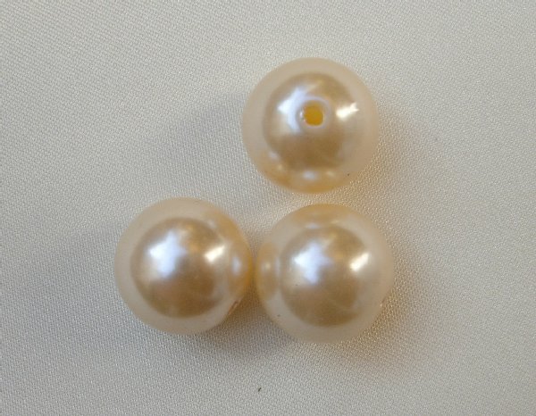 Perla effetto perlato in resina liscia colore BIANCO