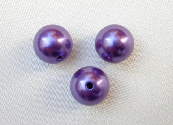 Perla effetto perlato in resina liscia colore Viola medio