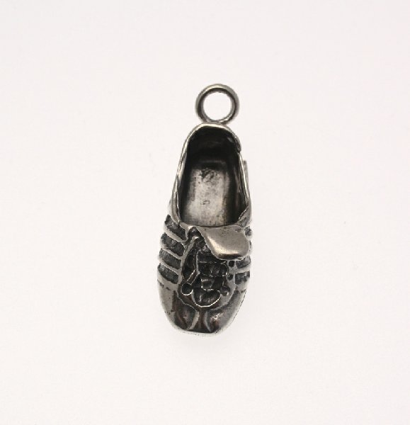Ciondolo Scarpa Tennis, 30x12 mm.