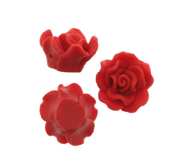 Rosa in pasta di fimo colorata, piatta sotto con foro passante, larga 18 mm., alta 11 mm., colore Rosso