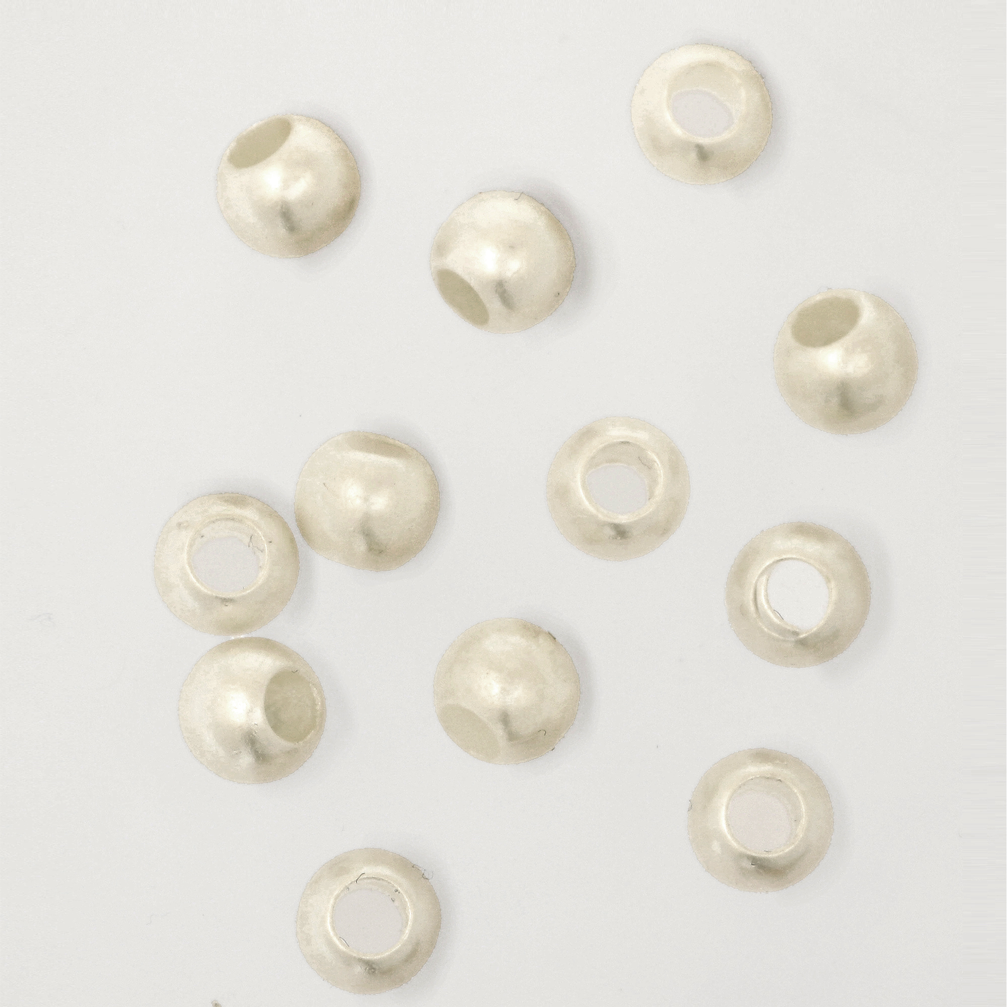 Perla in RESINA 6mm colore BIANCO PERLATO (Conf. da 20 pz.)