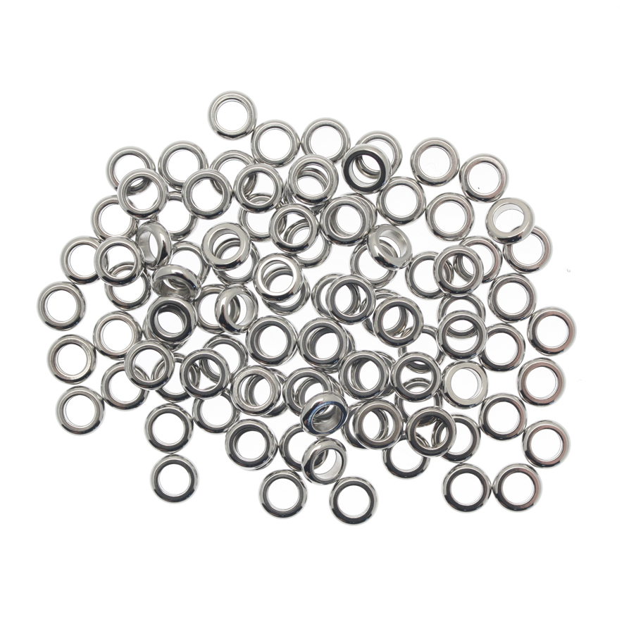 Distanziatore in acciaio a forma di anello tondo liscio, 5x1,9 mm., in Acciaio