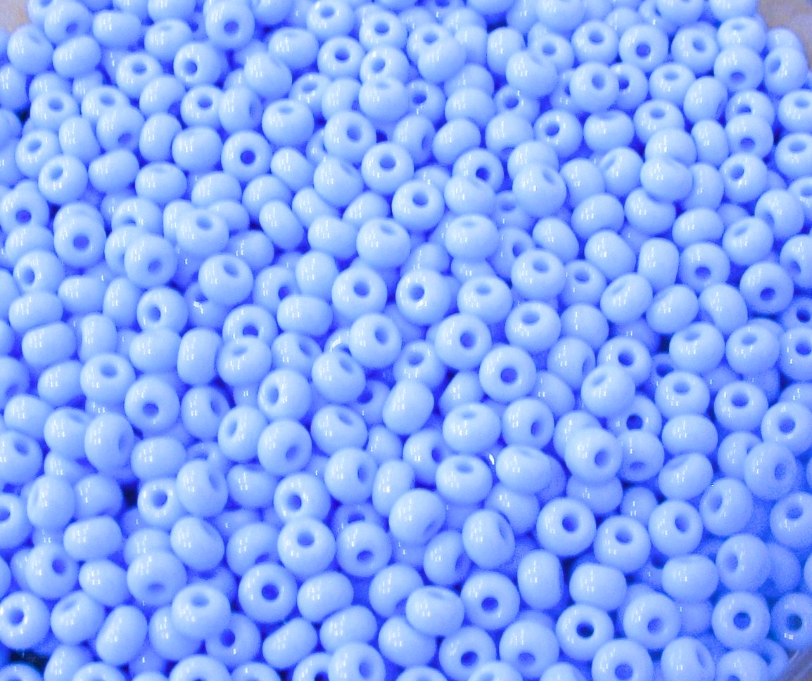 Conteria in vetro, dimensione 4,5x3mm., colore Zaffiro Chiarissimo opaco