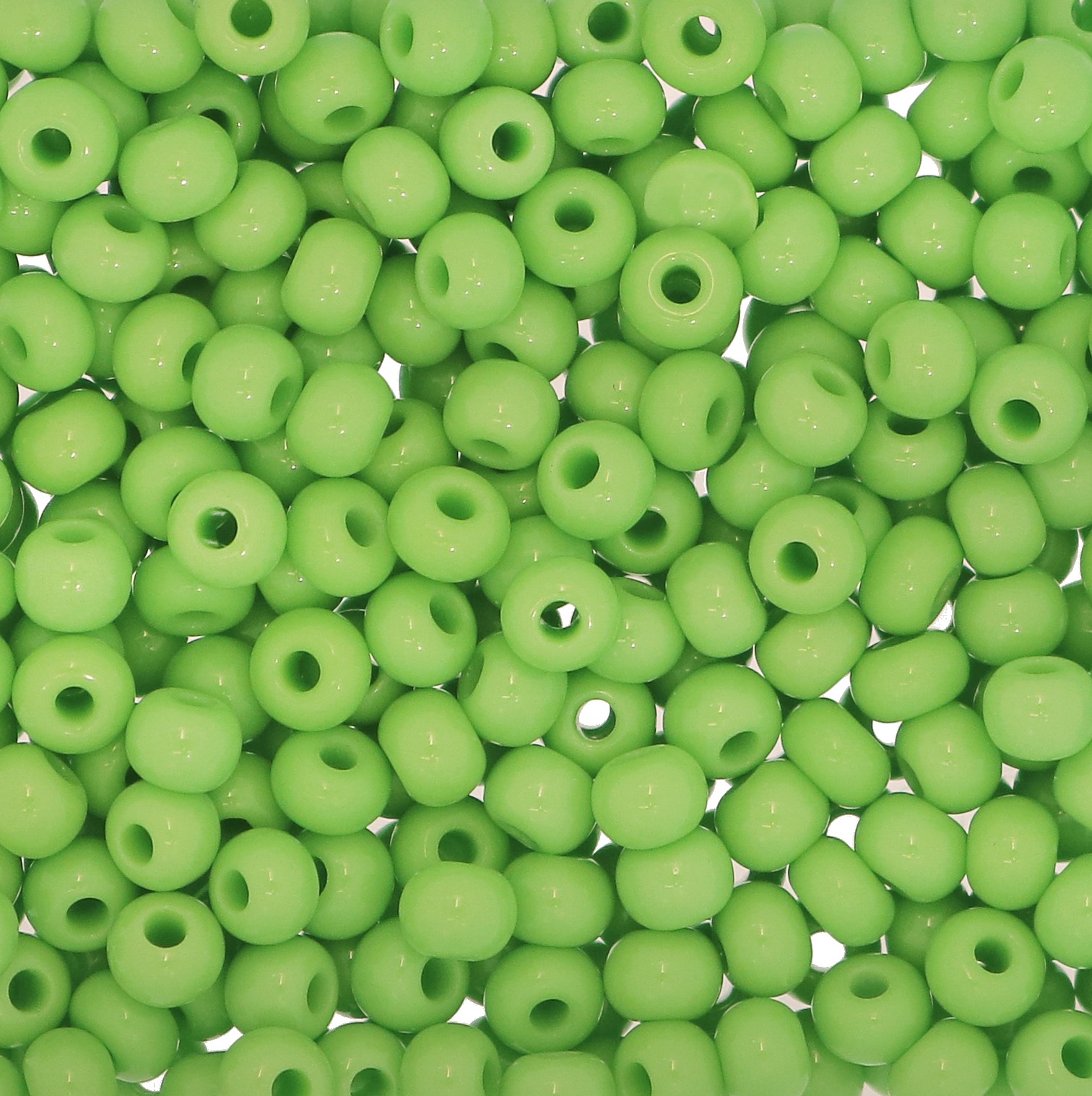 Conteria in vetro, dimensione 4,5x3mm., colore Verde chiaro opaco