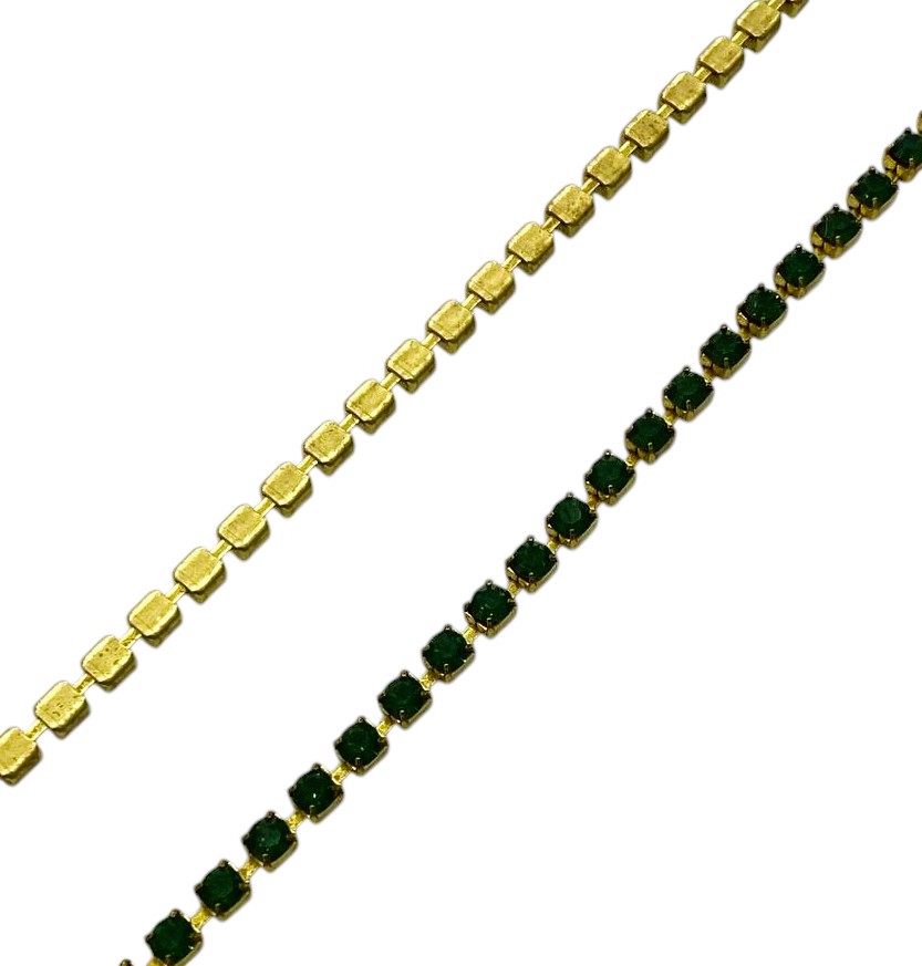 Catena strass, con cristalli Swarovski, base in metallo colore ottone, colore strass PALACE GREEN OPAL